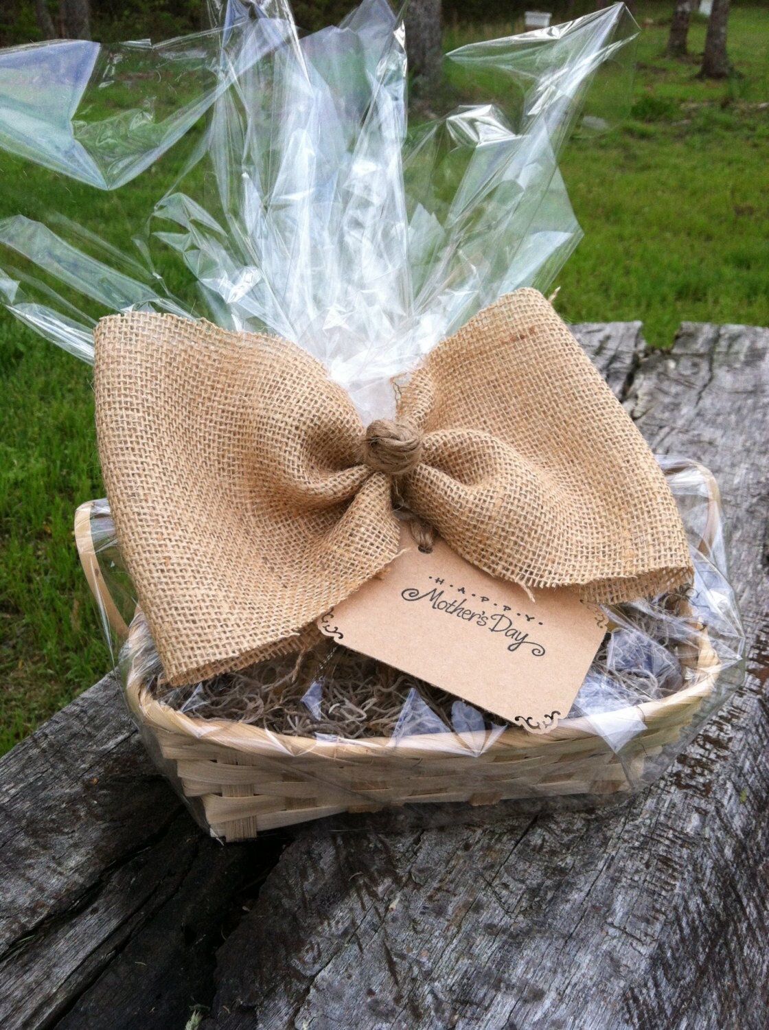 Homemade Gift Basket-natural candles natural chapstick