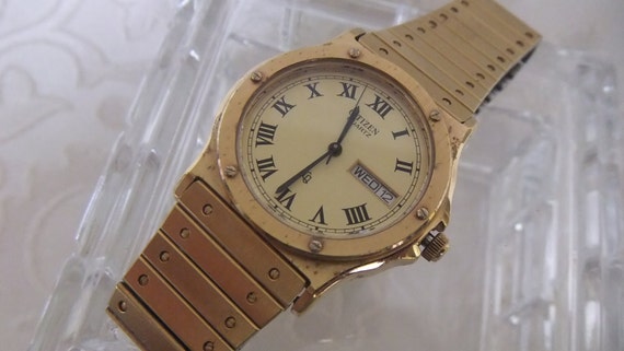 citizen quartz watch blue face