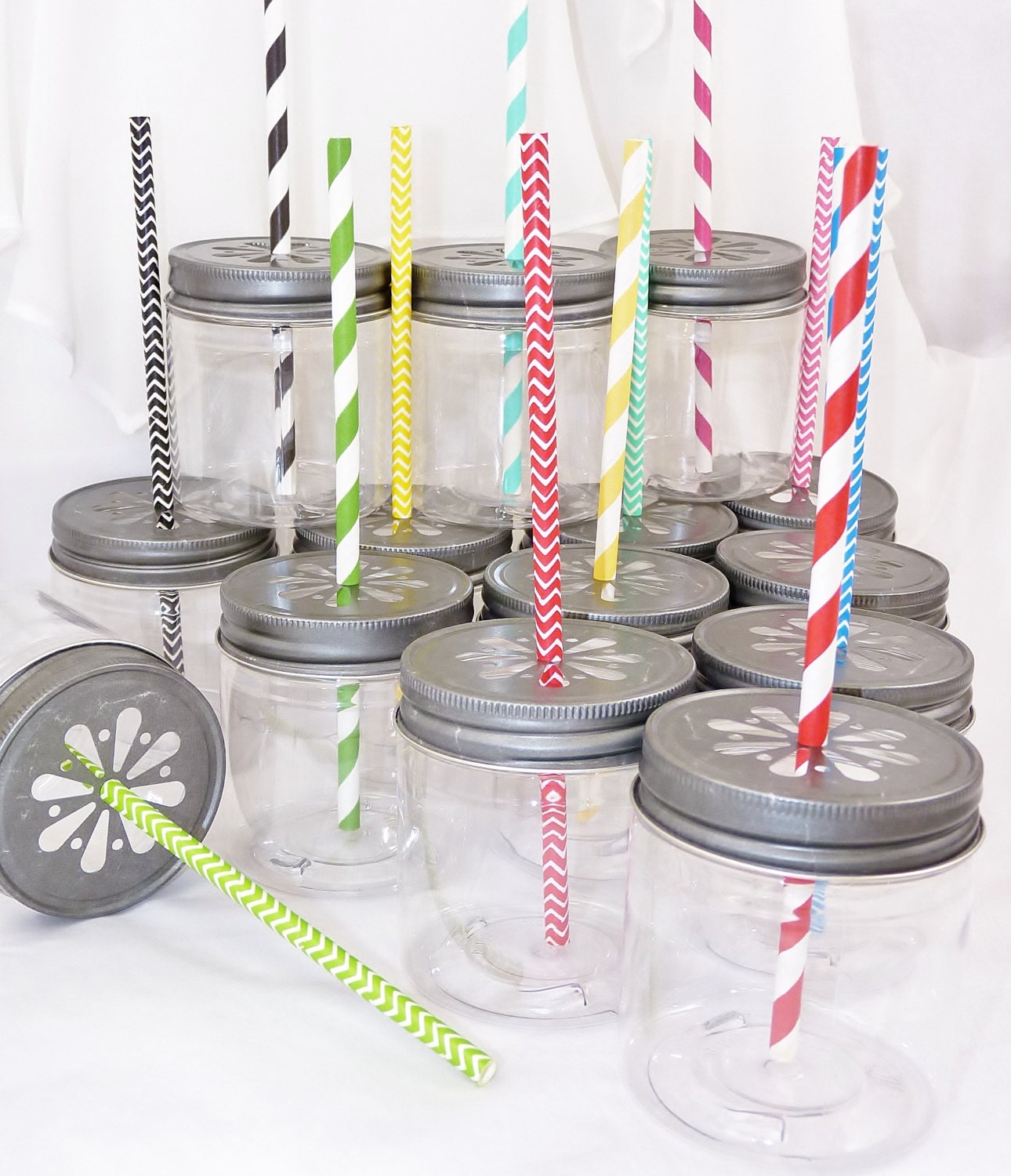 Plastic Mason Jars 14 New 8oz Jar with Daisy LIDS that Fit