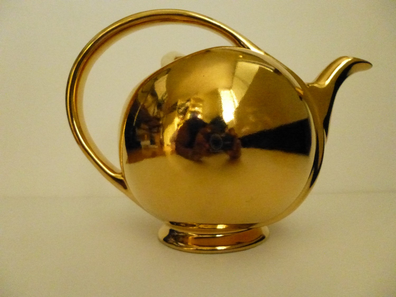 22k Golden Glo Airflow Teapot by Hall China No. 3111