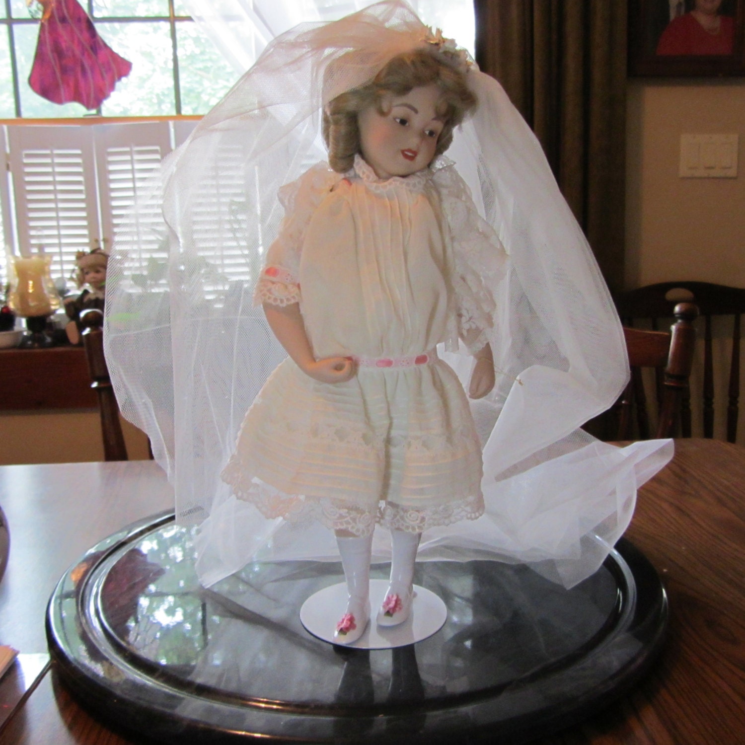 1988 Hamilton collection playing bride doll Maud Humphrey