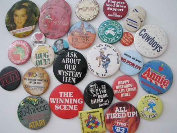 Vintage Button Pins 83