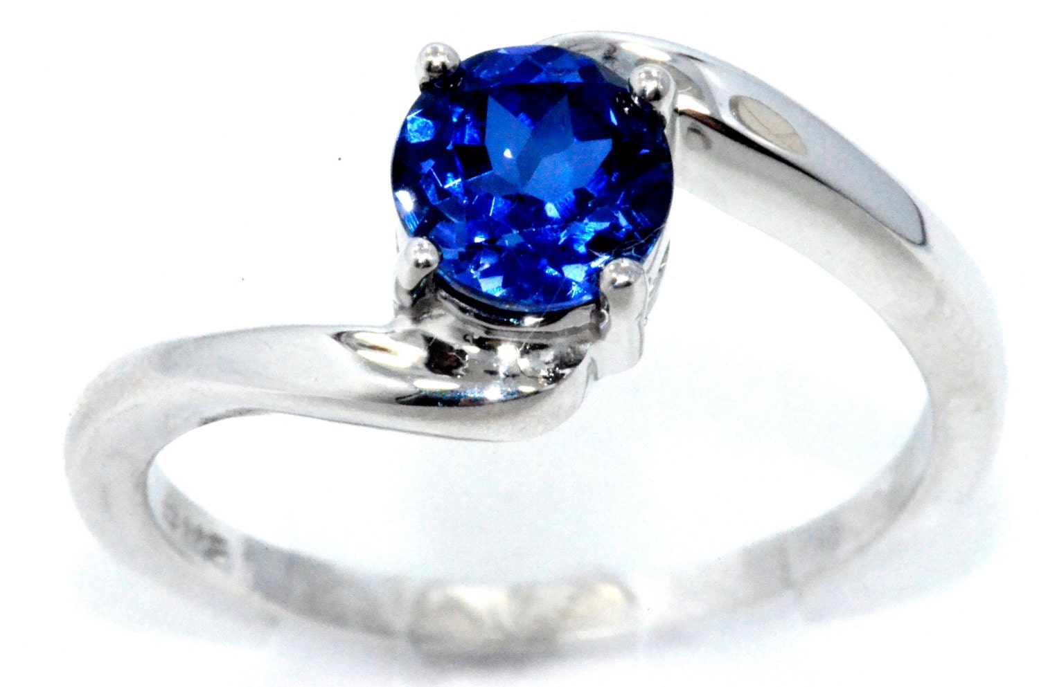 1 Carat Blue Sapphire Round Ring .925 Sterling Silver Rhodium