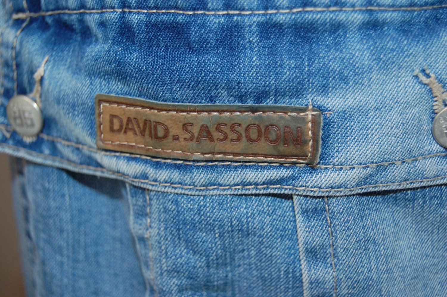 Designer size 26 jeans / Vintage Sassoon jeans / denim cargo