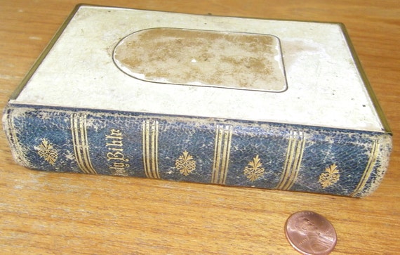 White Leather Bound With Gilt Decoration Holy Bible By Pulseent