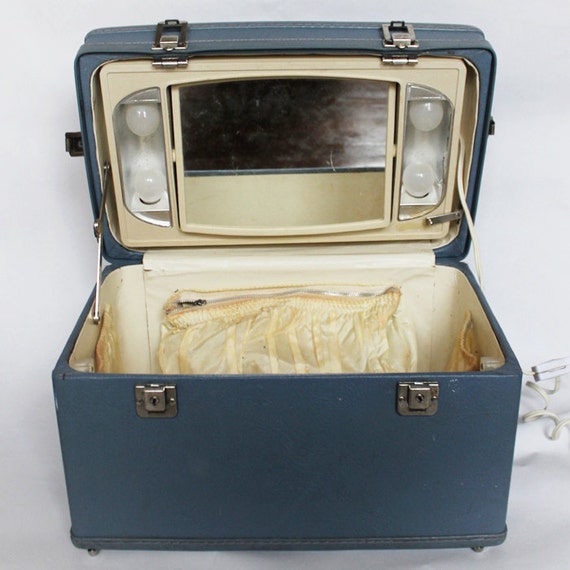 light up train case