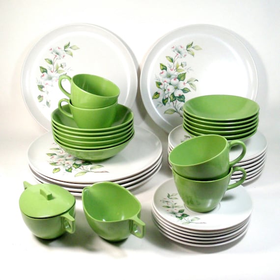 37Piece Melmac Dinnerware Set