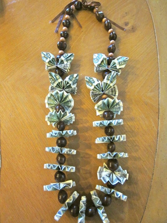 Unique and Simple Graduation Money Lei by PCbyMarilyn on Etsy