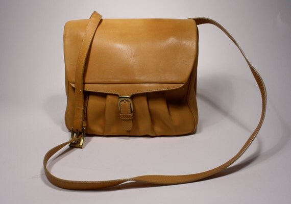 Vintage BALLY Leather Shoulder Bag