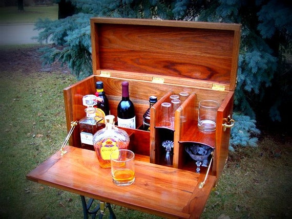 Items similar to Portable bar perfect for camping ... Items similar to Portable bar perfect for camping ... on Portable Backyard Bar id=37237