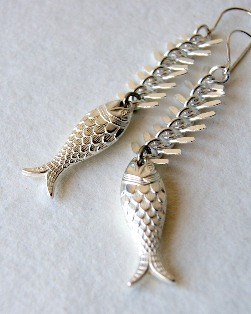 Silver Fish Earrings Fish Earrings vintage Lucite fish