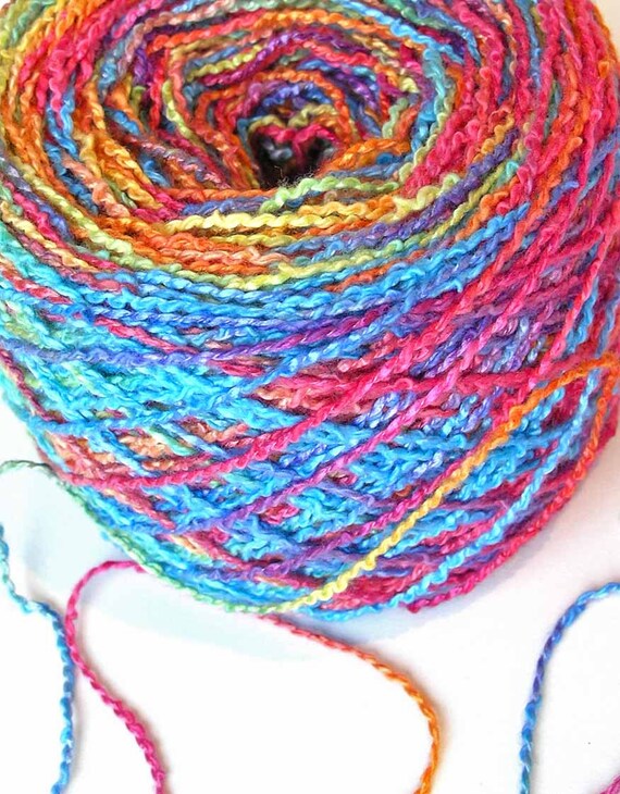 Hand Dyed Rayon Yarn Rayon Boucle Yarn Fruit Punch