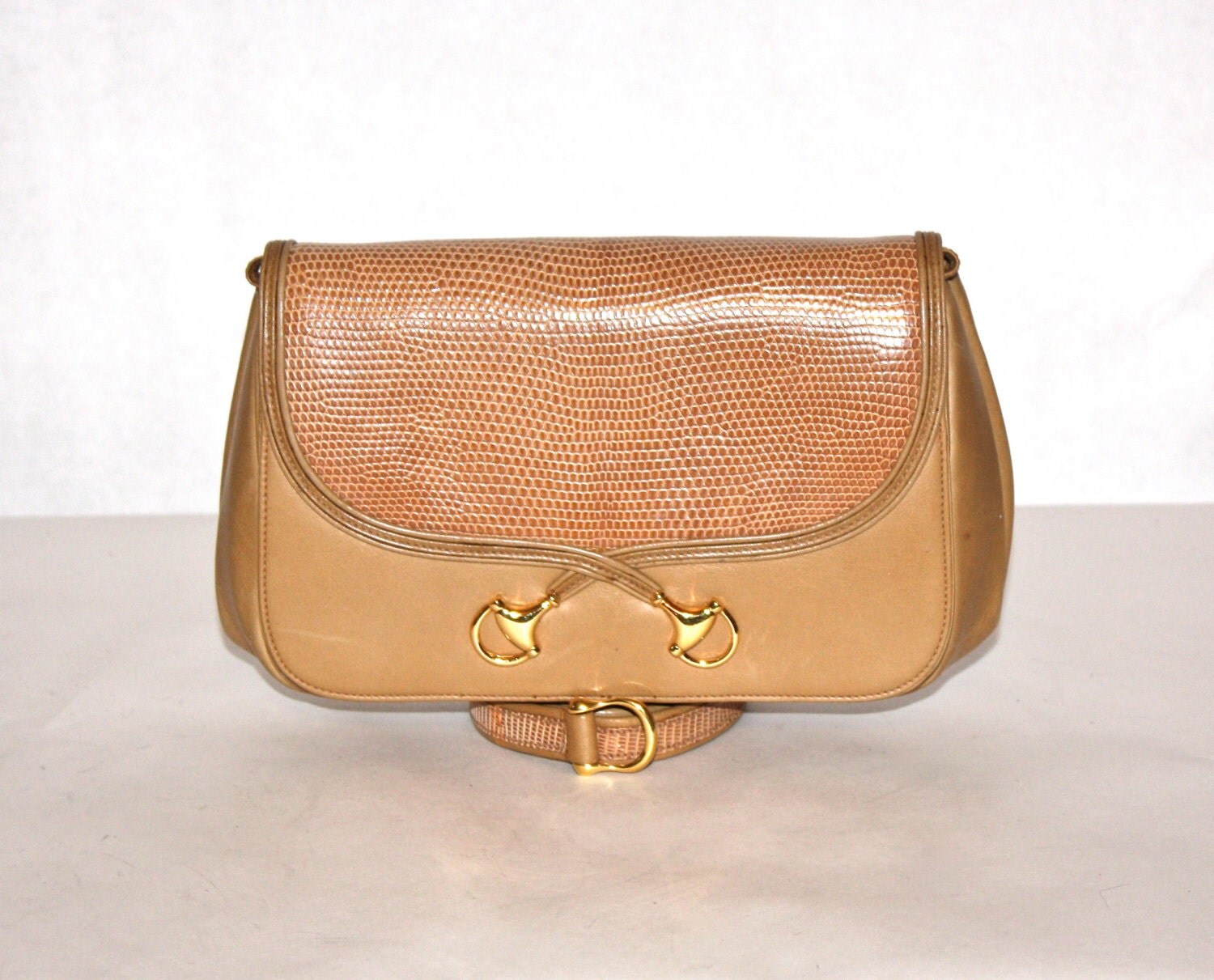 tan gucci clutch