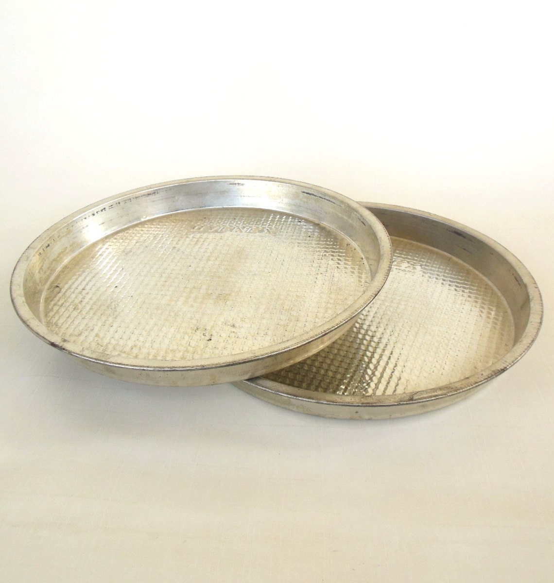 Ovenex Bakeware Cake Pans Waffle Texture Round Layer 9.5