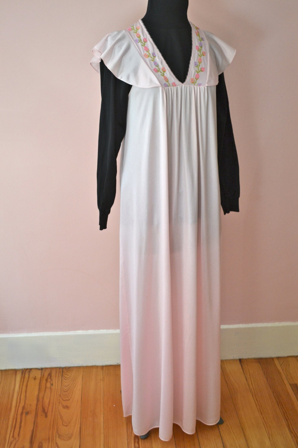 vintage kayser nightgown