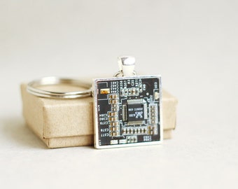 Men's Keychain - Geeky Keychain - Circuit board Keyring - square