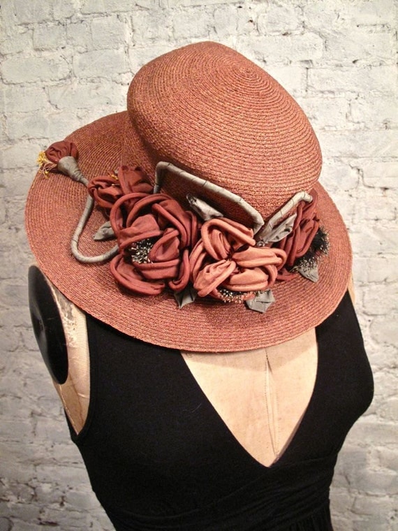 1920s Cloche Hat Straw and Lots of SIlk Flowers Excellent