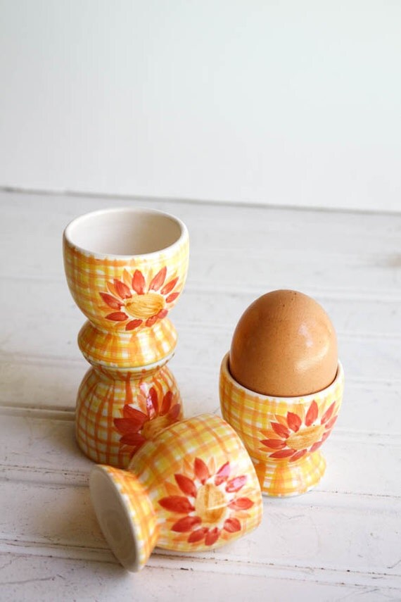 Set of four vintage Ceramic Egg Cups in plaid orange and