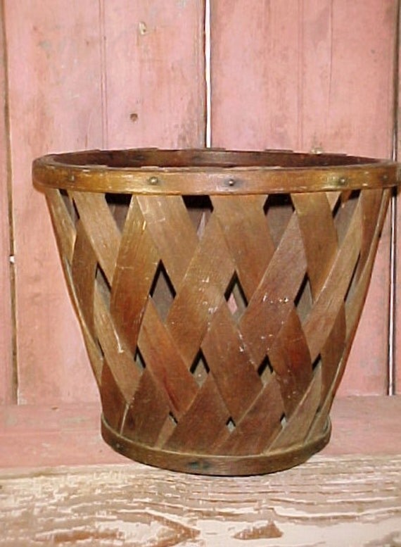 Antique Shaker Apple Peach or Produce Basket by AmericanaAntiques