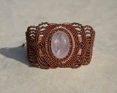 Macrame bracelet with Rose Quartz (natural stone)