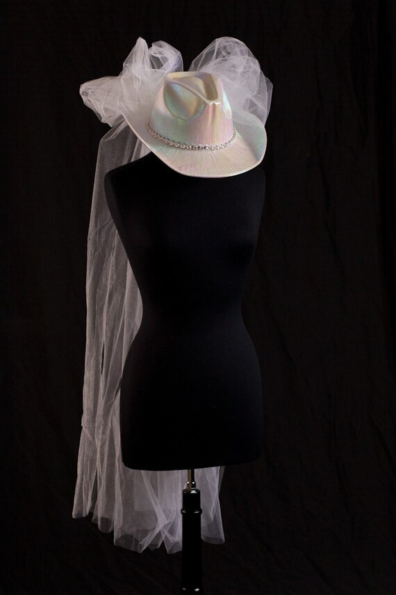 Cowboy Hat Wedding Veil Bridal hat Western Wedding Veil