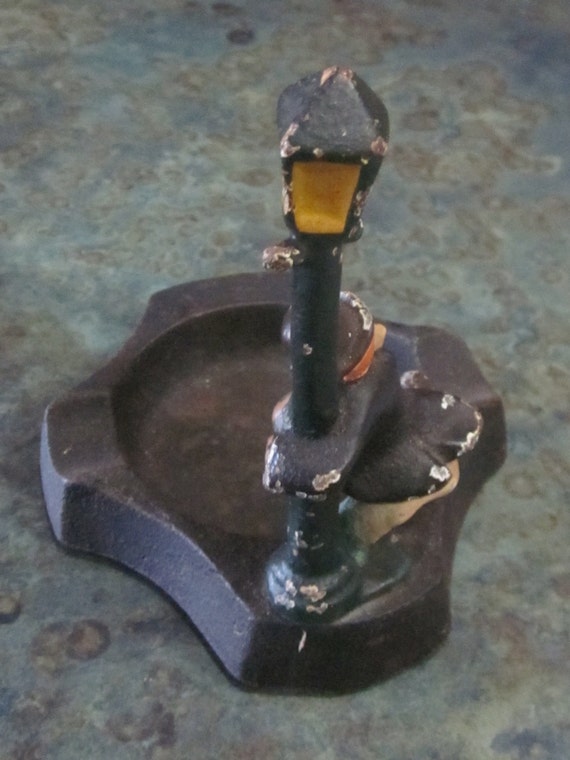 Cast Iron Ashtray Drunk Holding Lamp Post 1950 Era