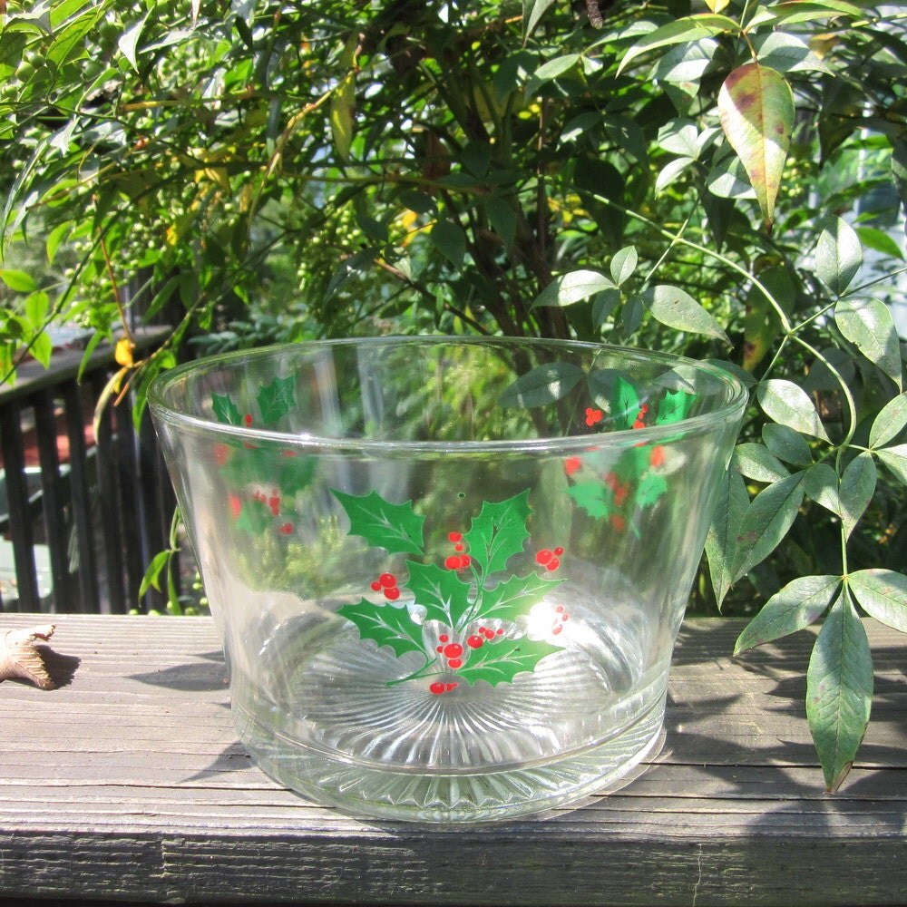 Christmas Serving Bowl Glass With Holly Haute Juice