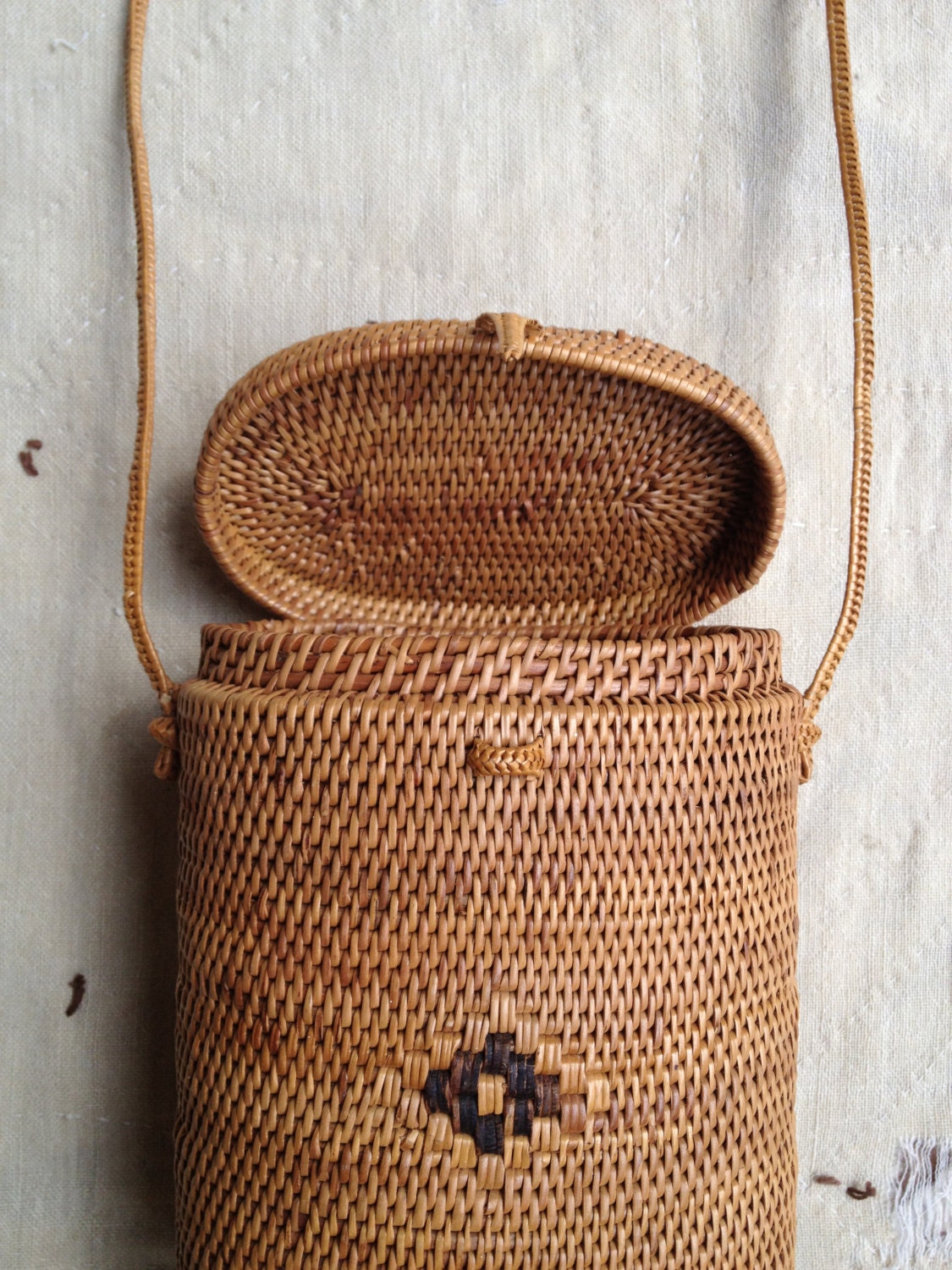 vintage woven purse