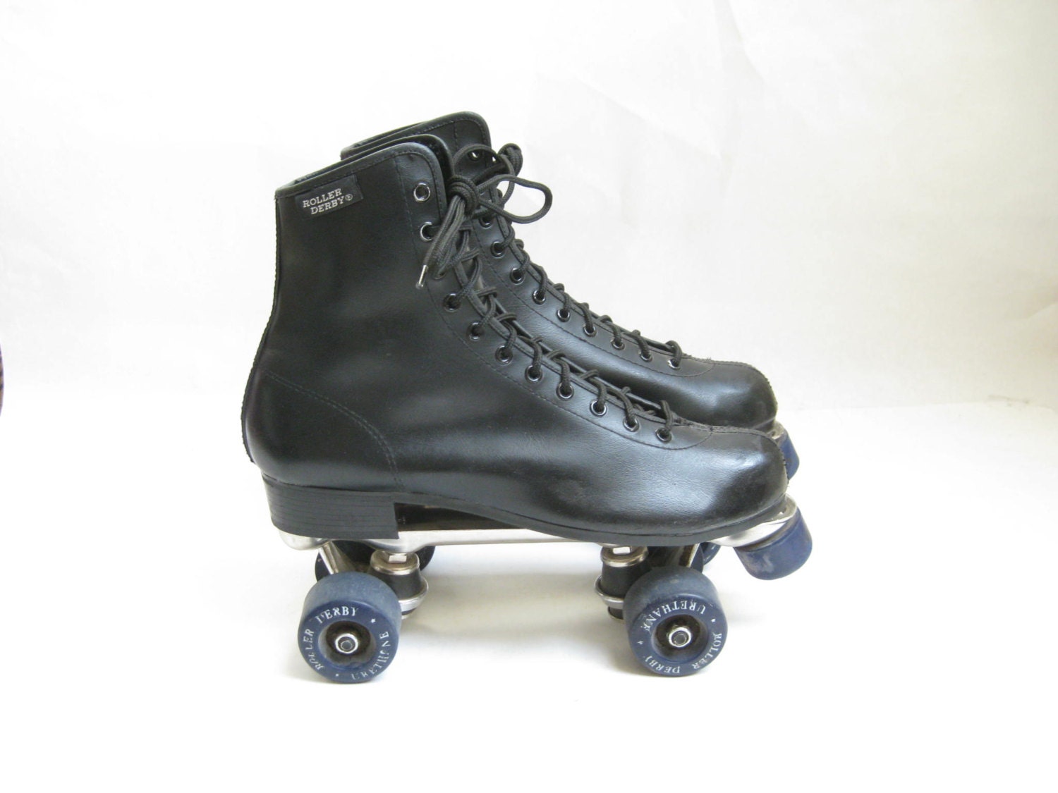 Vintage 80s Black Roller Derby Roller Skates. by TimeBombVintage