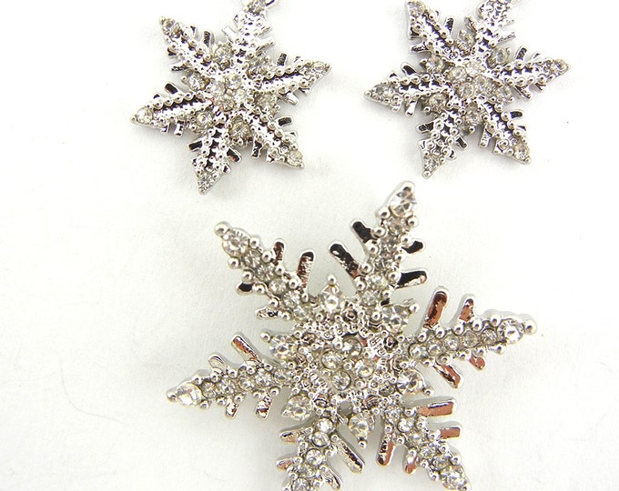 Silver-tone Snowflake Charms and Pendant with Rhinestones Set