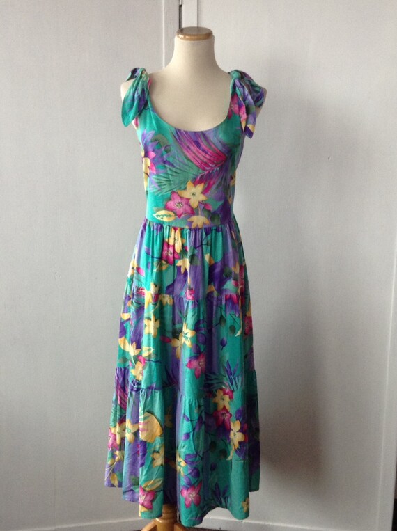 80s Sundress / Floral Sundress With Pockets / by houseoflemoore