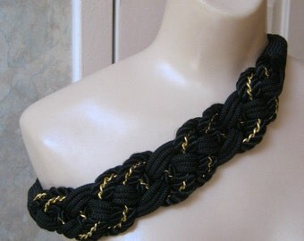 Vintage black textured fibers braided belt, black golded braided wrapped stretch belt, black and goldtone chain size S