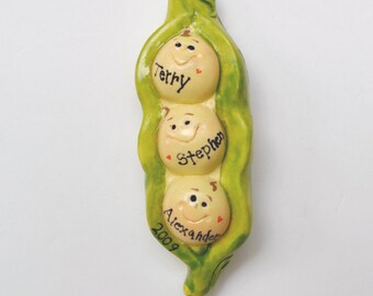 Personalized 3 Peas in a Pod Family Christmas Ornament, trplets, family of three, three friends, three peas , baby ornament