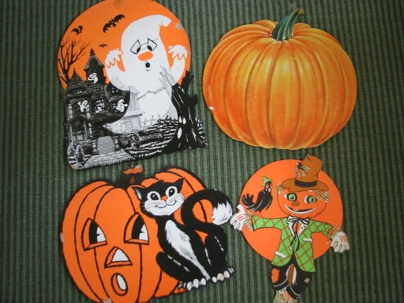 Fun Lot of Vintage Halloween Paper decorations by dimestorechic