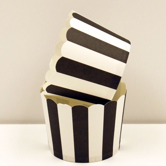 Cupcake Baking Cups 20 Black Vertical Stripe by ThePartyFairy