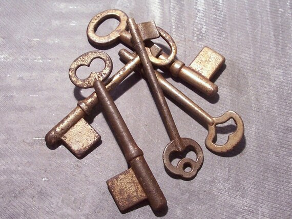 VINTAGE Skeleton Key Blanks Five 5 SKELETON Keys Locksmith
