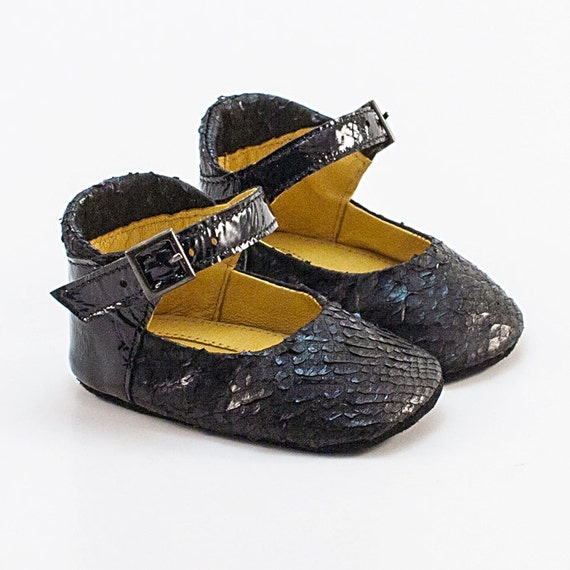Baby shoes made from black fish leather by Vibys on Etsy