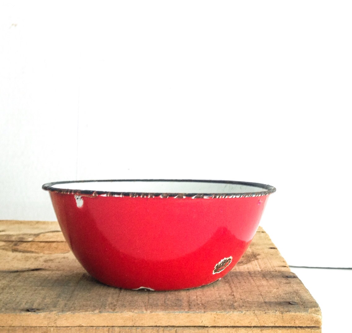 Vintage Enamel Bowl 113