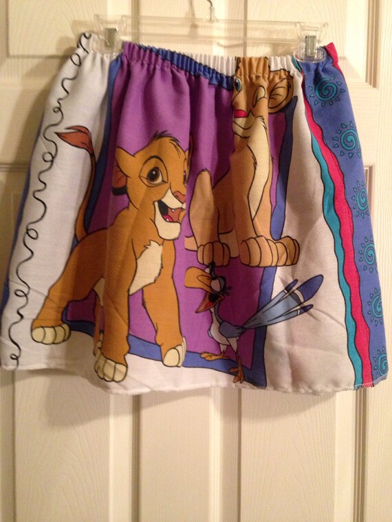 Lion King skirt. Simba. Disney skirt. Vintage bed by duvdesigns