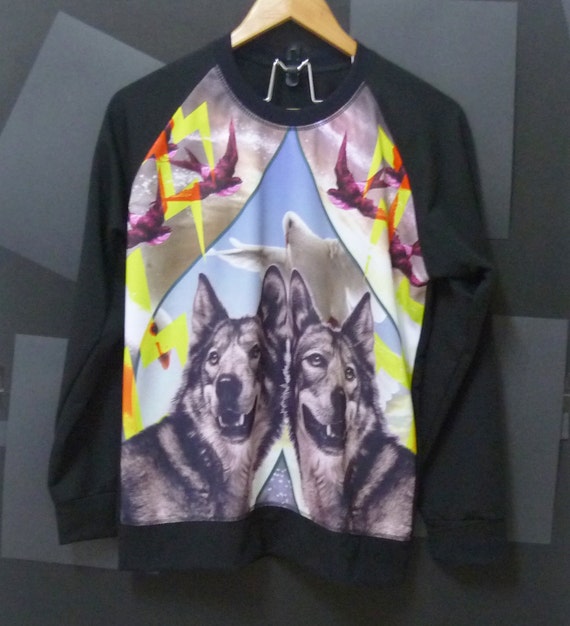 Siberian husky, wolf shirt dog bird animal Long sleeve Crew neck Sweater size M,L one size women men sweatshirt clothing apparel