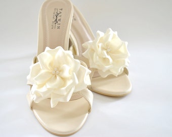 Ivory Shoe clips - Perfect for Bridesmaids shoes / Bridal shoes / Prom shoes - Custom made Shoe Clips with over 50 colors to choose from