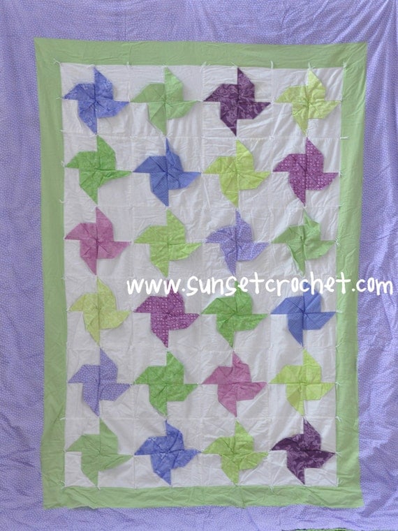 Items similar to 3D Pinwheels Twin-Size Quilt Pattern - charm pack and fat quarter friendly (302 ...