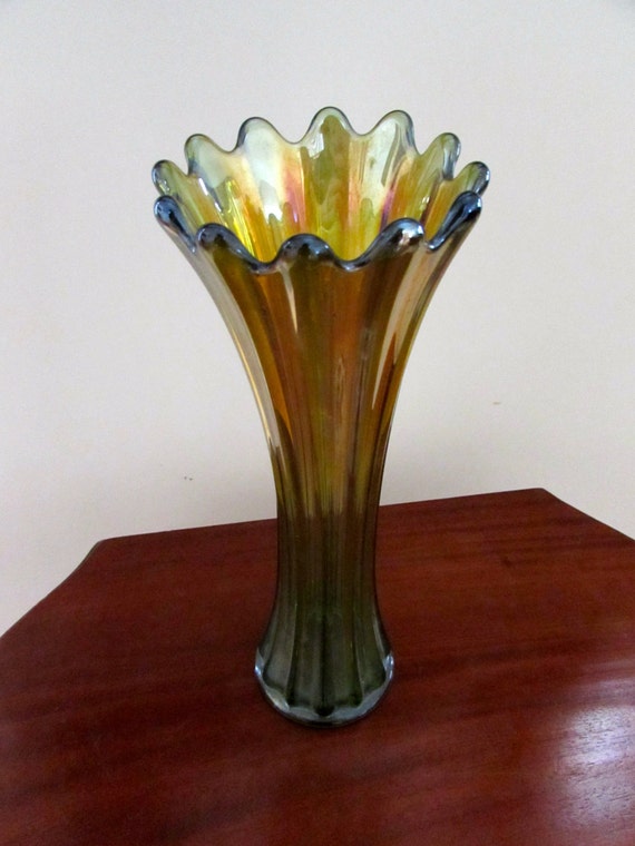 Carnival Glass Fluted Ripple Vase
