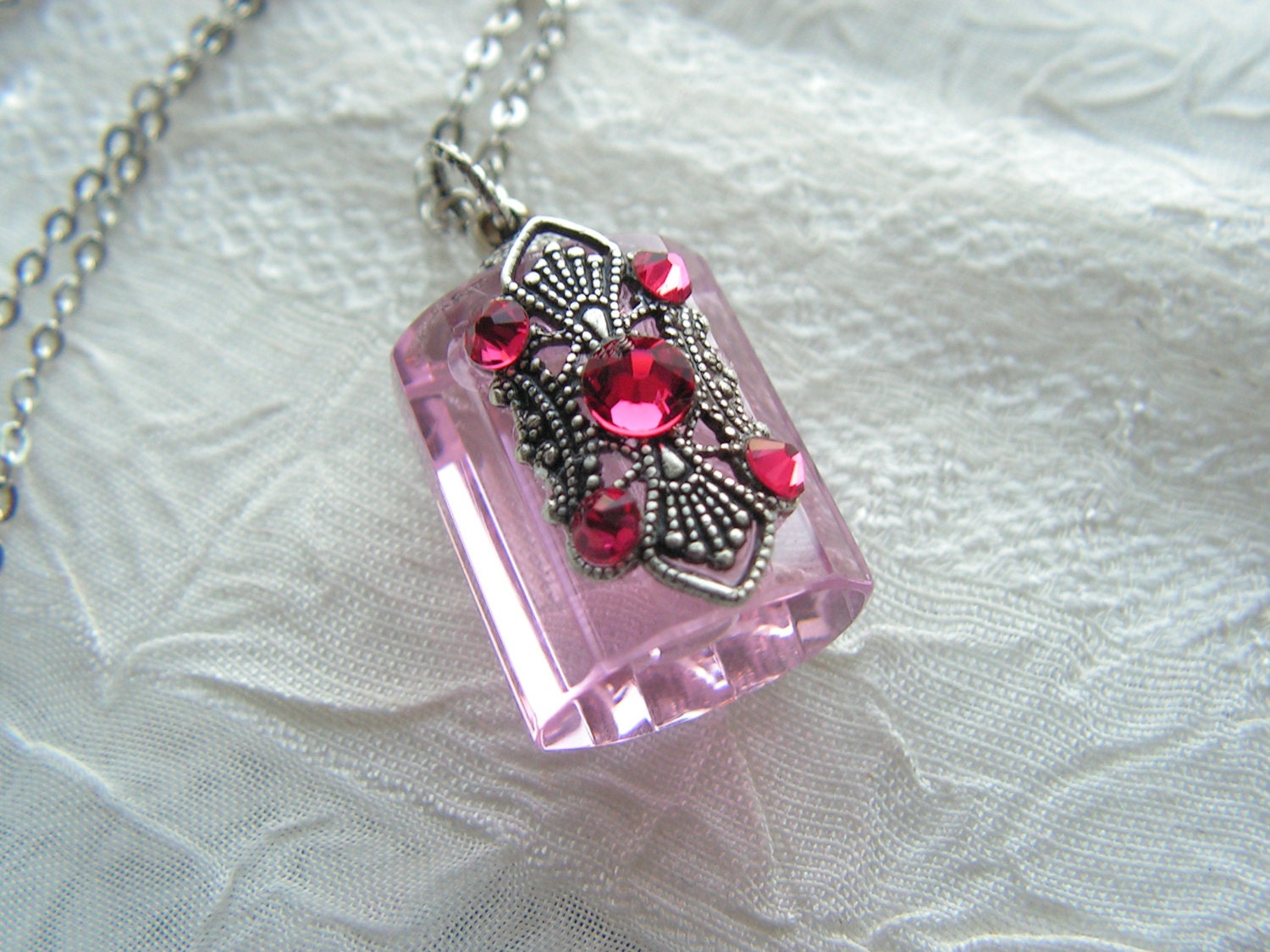 Pretty In Pink Crystal And Silver Perfume Or Essential Oil