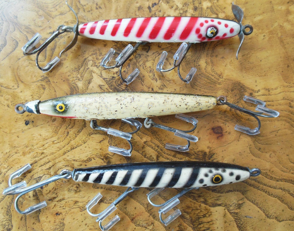 Antique Fishing lure collection Eger Dillinger wooden lures