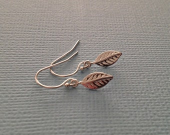 Leaf Earrings in Sterling Silver -Silver Leaf Earrings -Fall Earrings -Tiny Silver Leaf Earrings