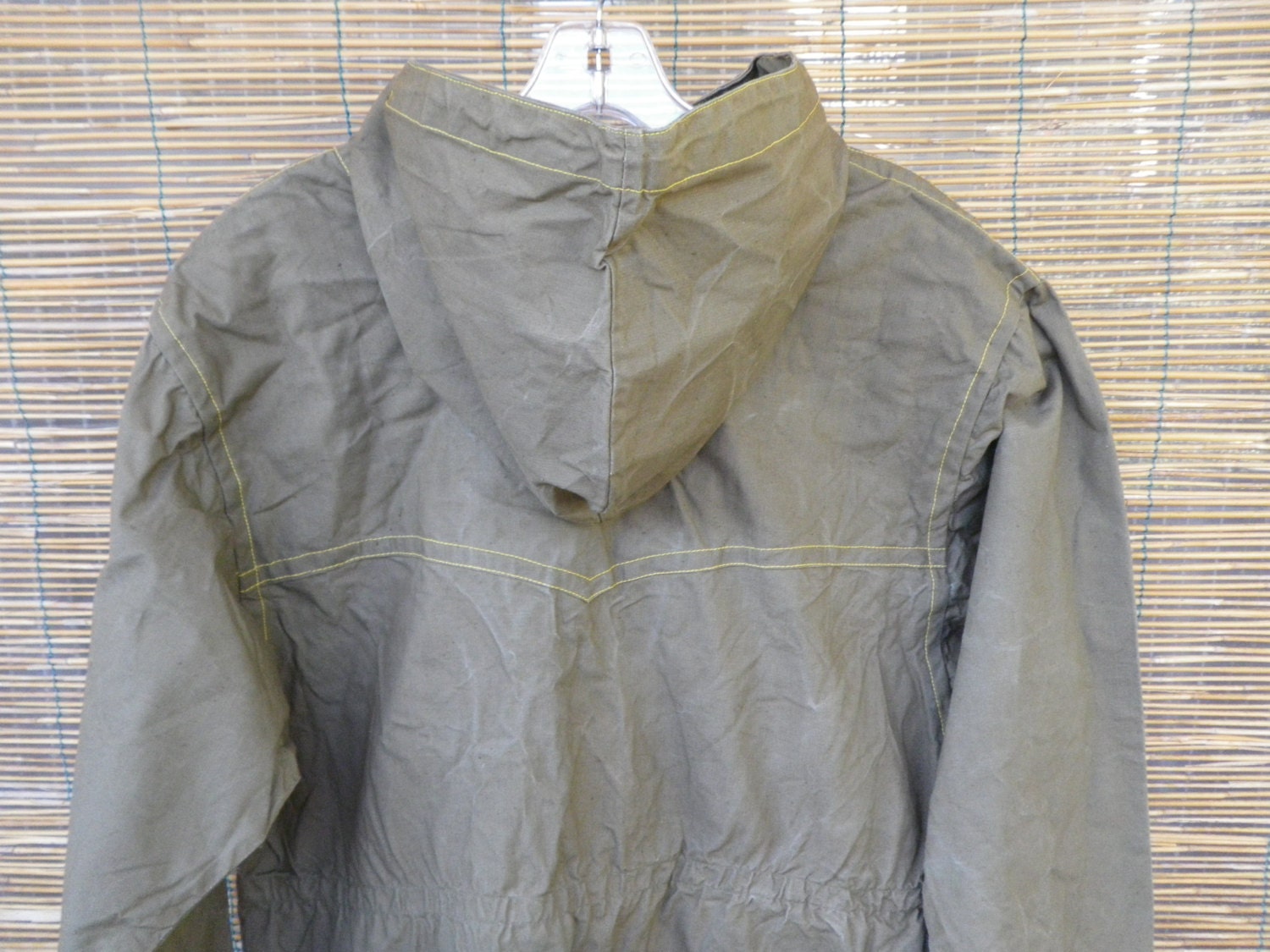 Vintage 1970s Military Green Canvas Anorak With Hood