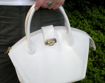 white liz claiborne purse