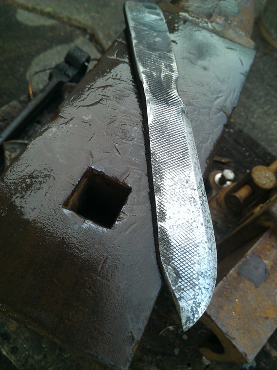 Metal file knifehand knife.