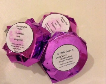 Lavender and bergamot shower disk